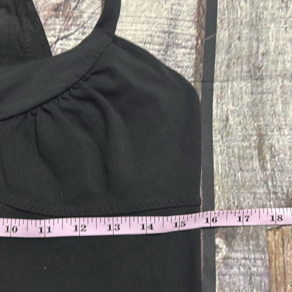 Lululemon Scoop Me Up Black Tank Top - Picture 6 of 8
